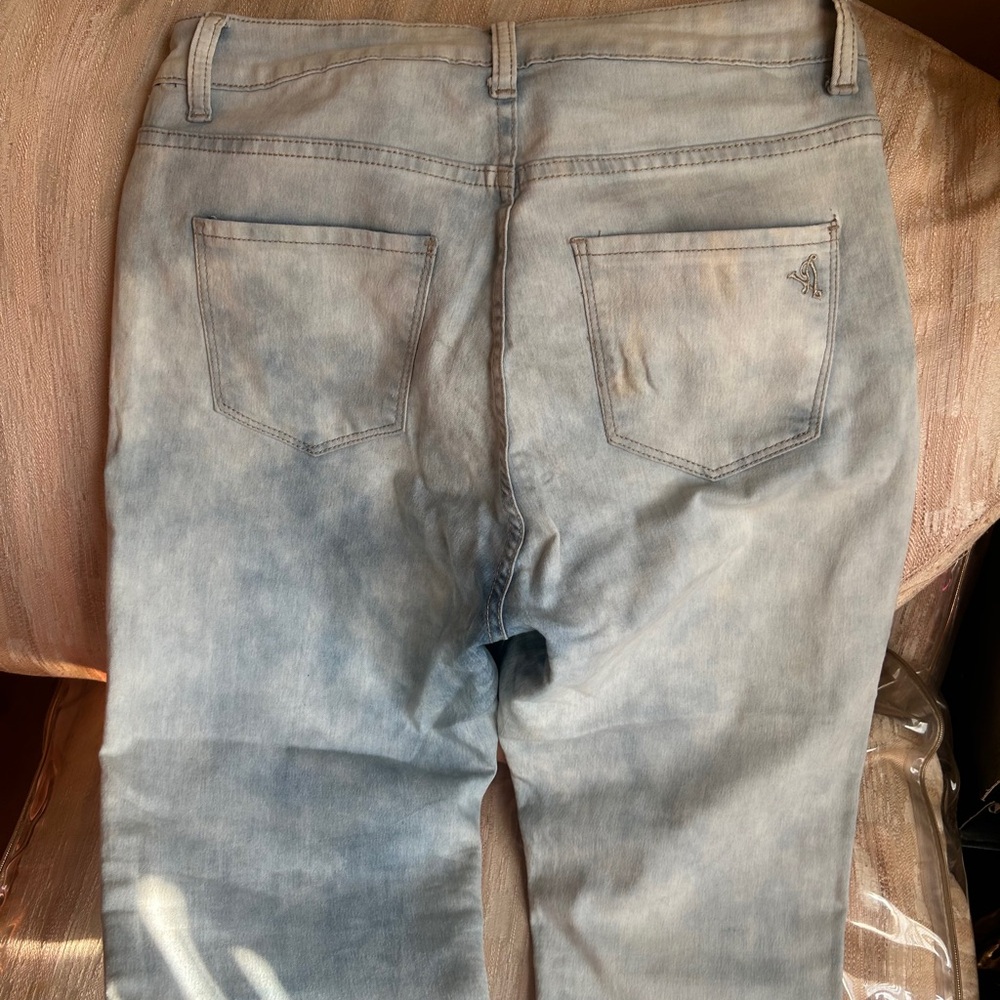 Light denim size 9/10 stretch high waist vip jeans soft light blue high legged